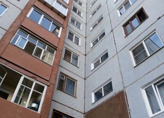 Продаю трехкомнатную квартиру, 64.7 м2, Братск, Сосновая улица, 16