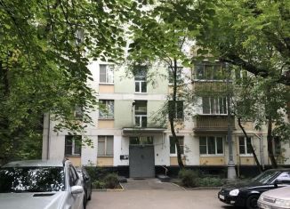 Сдача в аренду 2-комнатной квартиры, 45 м2, Москва, улица Сокольнический Вал, 4, станция Рижская