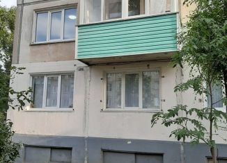 Сдаю в аренду трехкомнатную квартиру, 50 м2, Рубцовск, Сельмашская улица, 19