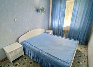 Сдаю 2-ком. квартиру, 45 м2, Омск, улица Бережного, 1, Кировский округ