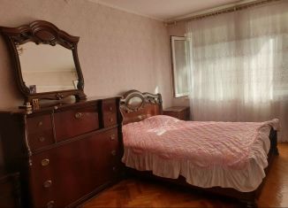 Продается 2-комнатная квартира, 54 м2, Краснодарский край, улица Роз, 54