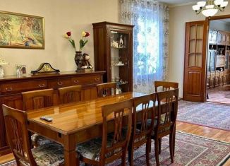 Продажа 3-ком. квартиры, 94 м2, Челябинск, улица Богдана Хмельницкого, 6