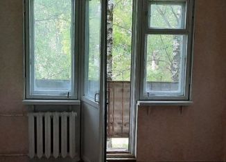 Продам 2-ком. квартиру, 46.3 м2, Псков, Народная улица, 12