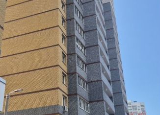 Продаю двухкомнатную квартиру, 50 м2, Чебоксары, улица Юрия Гагарина, 47к5