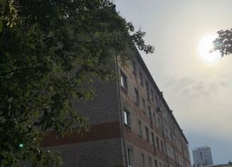 Продаю квартиру студию, 12 м2, Удмуртия, улица Коммунаров, 355