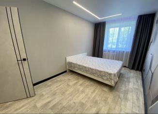 Продаю двухкомнатную квартиру, 58 м2, Тобольск, Уватская улица, 8