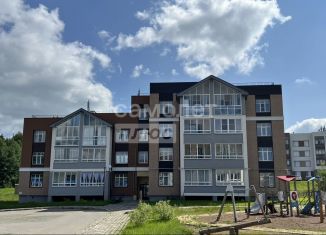 Продам 2-ком. квартиру, 52.5 м2, Киров, улица Героя Рослякова, 9