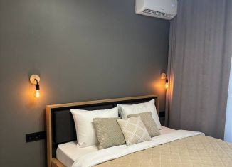 Сдается в аренду однокомнатная квартира, 35 м2, Астрахань, улица Бехтерева, ЖК Атмосфера