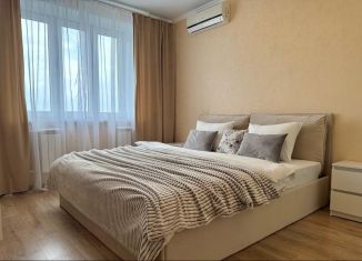 Сдам в аренду двухкомнатную квартиру, 74 м2, Орловская область, улица Розы Люксембург, 33