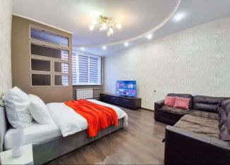 Сдам в аренду двухкомнатную квартиру, 58 м2, Курск, улица Карла Маркса, 72к15