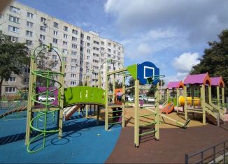 Продажа 1-ком. квартиры, 40 м2, Старый Оскол, микрорайон Ольминского, 9