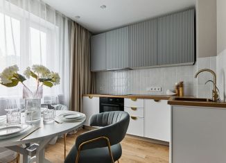 Продам трехкомнатную квартиру, 65.7 м2, Санкт-Петербург, Богатырский проспект, 37к2, метро Беговая