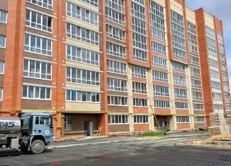 Продаю 2-ком. квартиру, 86 м2, Йошкар-Ола, микрорайон Мирный, улица Кирова, 27