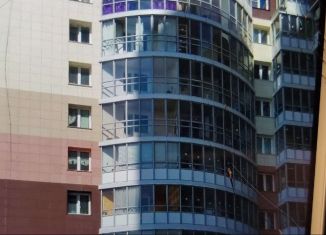 Сдаю 1-ком. квартиру, 40 м2, Киров, улица Калинина, 40