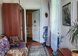 Продаю 2-ком. квартиру, 31 м2, Сарапул, улица Зайцева, 13А