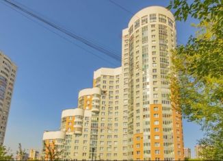 Продается двухкомнатная квартира, 71.8 м2, Екатеринбург, Октябрьский район, Луганская улица, 6