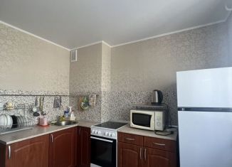 Сдам в аренду 1-ком. квартиру, 33 м2, Мурманск, улица Героев Рыбачьего, 50