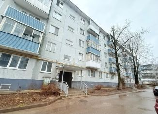 Продаю трехкомнатную квартиру, 56.1 м2, Псков, улица Лепешинского, 12