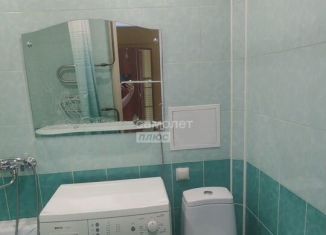Двухкомнатная квартира в аренду, 44 м2, Северск, улица Ленина, 72