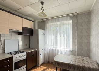 Продам 2-ком. квартиру, 56 м2, Ставрополь, улица Пирогова, 64/1, микрорайон № 34