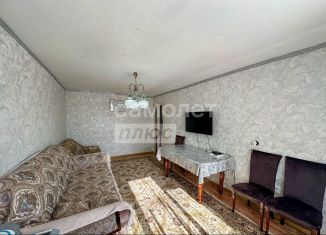 Продам трехкомнатную квартиру, 61 м2, Хасавюрт, улица Датуева, 35