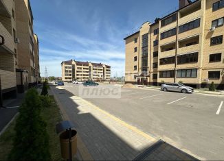 Продажа трехкомнатной квартиры, 89 м2, Кропоткин, Берёзовый проезд, 1к3