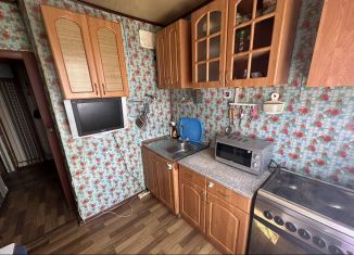 Аренда 2-ком. квартиры, 46 м2, Кириши, проспект Героев, 29