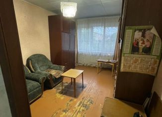 Сдаю 2-ком. квартиру, 48 м2, Мыски, улица Герцена, 2