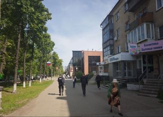 Продается торговая площадь, 76 м2, Копейск, проспект Победы, 25