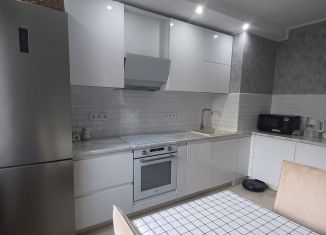 Сдам 3-ком. квартиру, 63.4 м2, Старый Оскол, микрорайон Королёва, 6