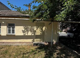 Сдам в аренду помещение свободного назначения, 25 м2, Махачкала, улица Осипенко, 48/1