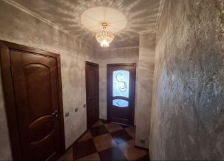 Продам 2-ком. квартиру, 61.1 м2, Лобня, улица Катюшки, 54