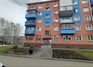 Продаю 1-ком. квартиру, 29.5 м2, Полысаево, улица Крупской, 110