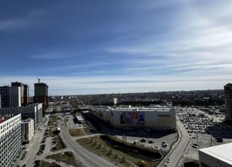 Продам трехкомнатную квартиру, 95 м2, Тюмень, улица Тимофея Чаркова, 81