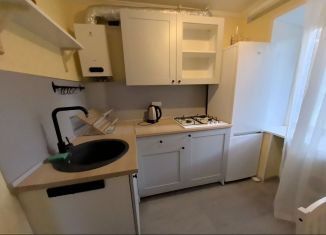 Сдам 1-ком. квартиру, 30 м2, Республика Башкортостан, улица Ленина, 87