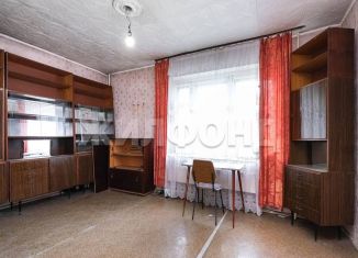 Продается 2-ком. квартира, 45.4 м2, Новосибирск, улица Толбухина, 19, метро Золотая Нива