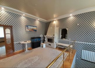 Продается 4-комнатная квартира, 206.4 м2, Сыктывкар, улица Куратова, 18