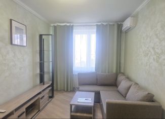 Сдаю в аренду 1-комнатную квартиру, 50 м2, Нижний Новгород, улица Семашко, 28