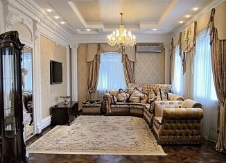 Продаю дом, 450 м2, Черкесск, улица Зои Космодемьянской