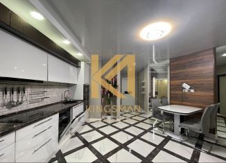 Сдается 2-ком. квартира, 75 м2, Саратов, улица имени Н.Г. Чернышевского, 80