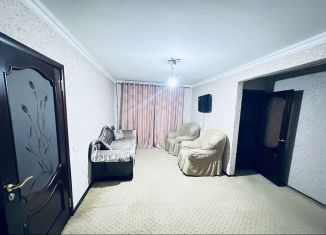 Сдается в аренду двухкомнатная квартира, 44 м2, Грозный, бульвар Султана Дудаева, 9, 1-й микрорайон