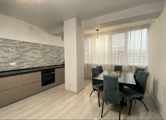 Аренда 2-ком. квартиры, 95 м2, Краснодар, улица Будённого, 129, Западный округ