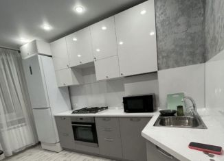 Сдается 1-комнатная квартира, 38 м2, Йошкар-Ола, улица Баумана, 1, 6-й микрорайон