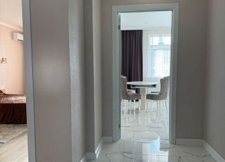 Сдаю в аренду 2-ком. квартиру, 72 м2, Геленджик, ЖК Ривьера, Больничный переулок