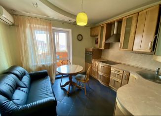 Аренда однокомнатной квартиры, 41 м2, Троицк, Академическая площадь, 1