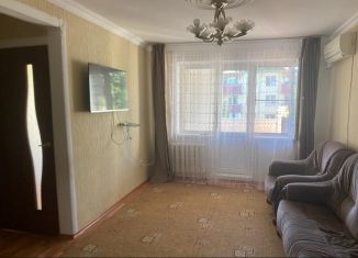 Сдается в аренду трехкомнатная квартира, 70 м2, Грозный, улица Иоанисиани