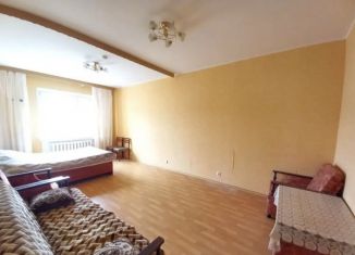 Двухкомнатная квартира в аренду, 57 м2, Когалым, улица Дорожников, 7