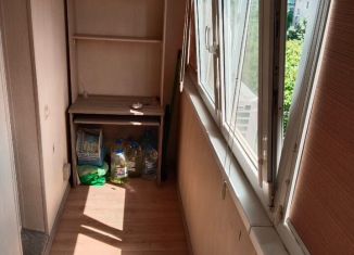 Сдается в аренду 2-комнатная квартира, 50 м2, Аксай, Садовая улица, 18А