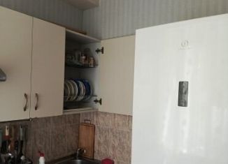 Сдам в аренду 2-ком. квартиру, 43.6 м2, Кингисепп, проспект Карла Маркса