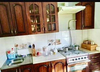 Сдается однокомнатная квартира, 36 м2, Гулькевичи, улица 50 лет ВЛКСМ, 20